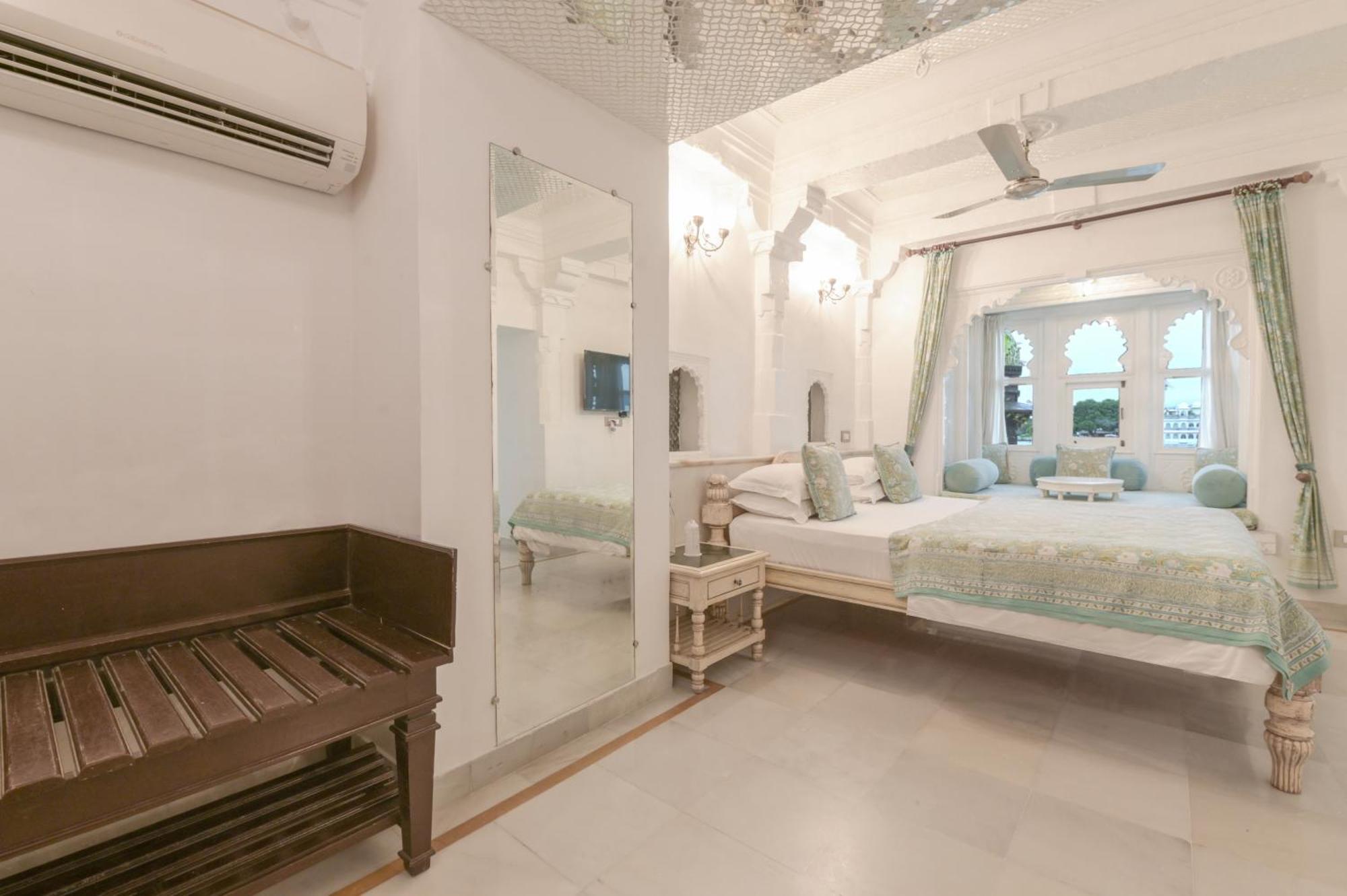 Jagat Niwas Palace Udaipur Exteriör bild